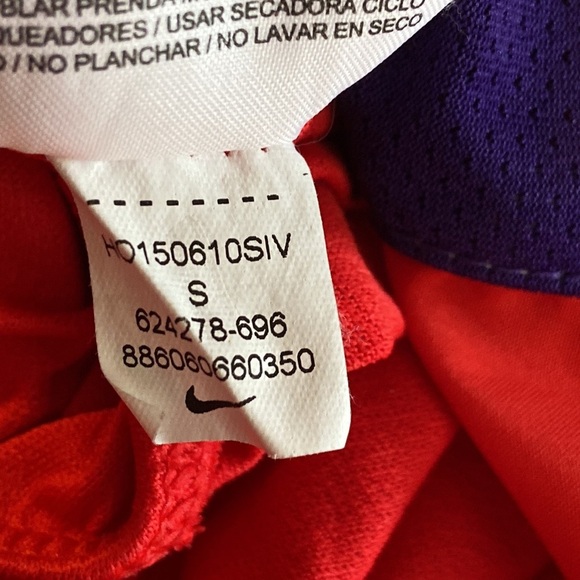 Nike Women’s Red Running Shorts Lightweight Athletic Activewear 4764 - Picture 8 of 8